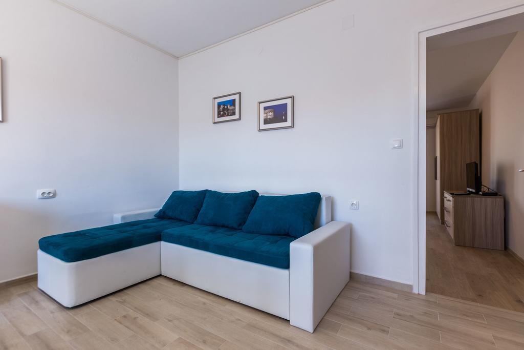 Calle Larga Ventidue Zára Kültér fotó